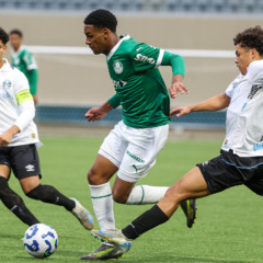 De placa! Atacante do Palmeiras dribla cinco adversários e faz lindo gol pelo Sub-17