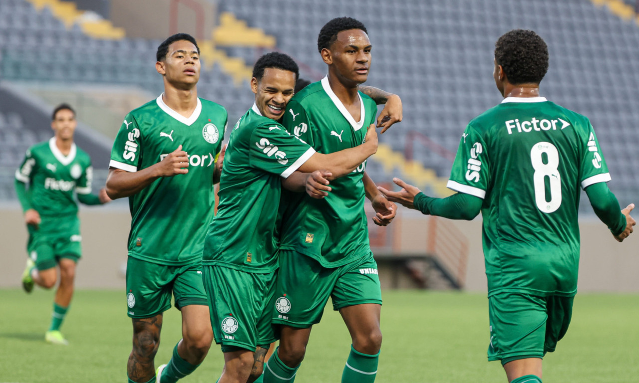 Partida entre SE Palmeiras e Botafogo, válida pela décima rodada do Campeonato Brasileiro Sub-17, na Arena Barueri, em Barueri-SP. (Foto: Fabio Menotti/Palmeiras/by Canon)