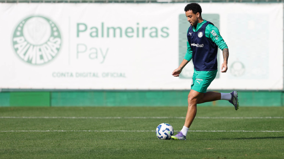 O jogador Felipe Anderson, da SE Palmeiras, durante treinamento, na Academia de Futebol. (Foto: Cesar Greco/Palmeiras/by Canon)