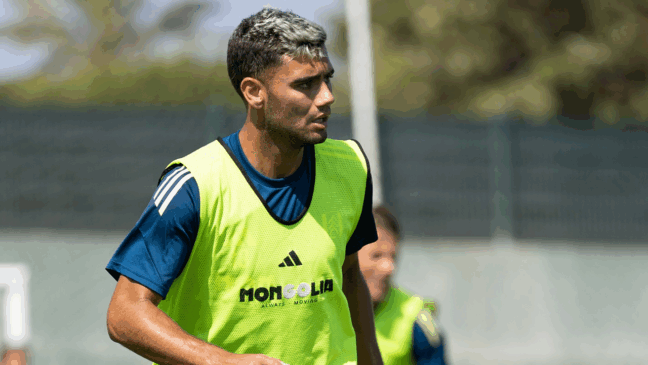 Andreas Pereira negocia com o Palmeiras (Foto: Divulgação)