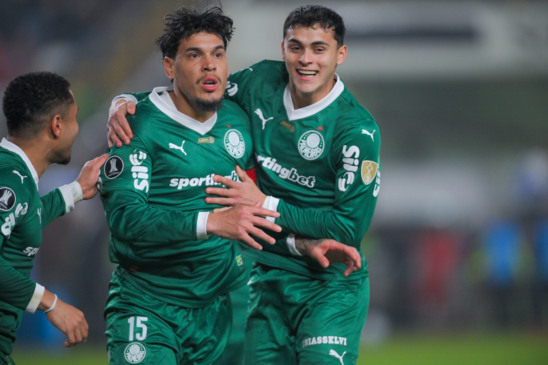 Palmeiras em ação diante do Universitario (Foto: Staff Images/Conmebol)