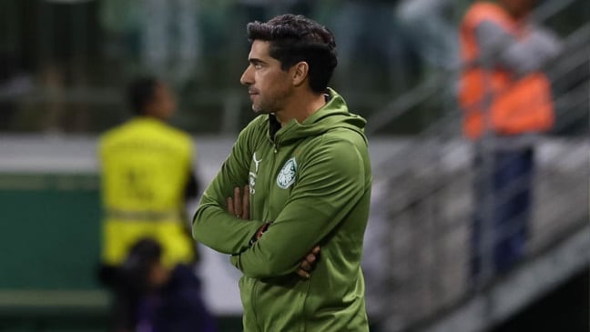 Abel avalia Aníbal, Emiliano ou Fuchs: Palmeiras tem três jogos para definir o primeiro volante antes da final da Libertadores