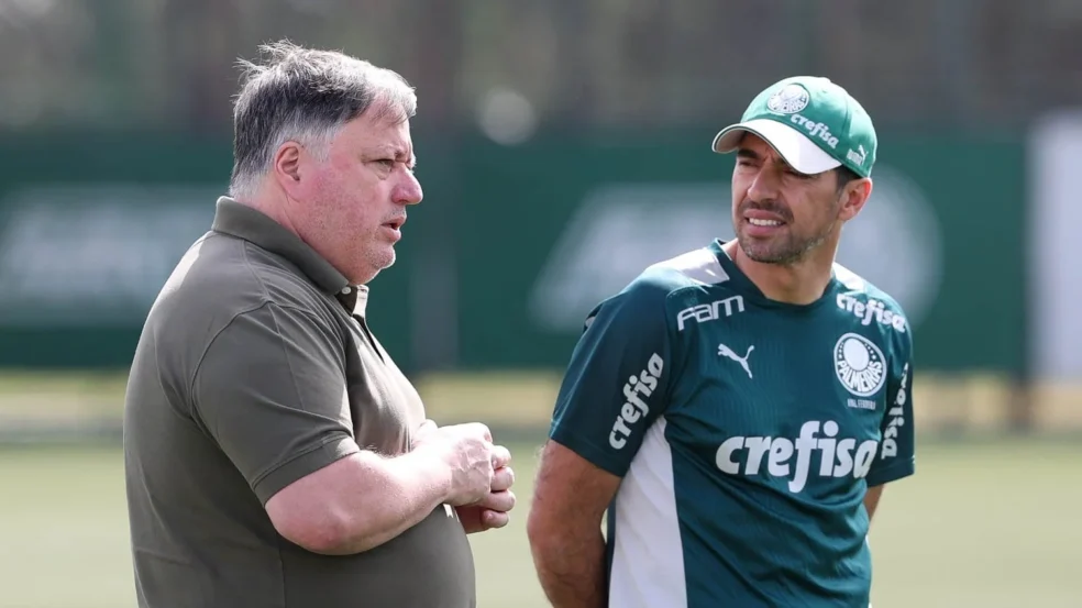 Barros dá entrevista coletiva após eliminação do Palmeiras e fala sobre Abel: 'Se ele quiser, queremos até 2027'