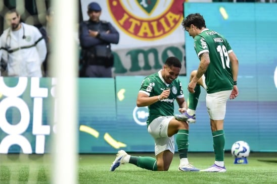 Vitor Roque em ação pelo Palmeiras (Foto: Cesar Greco/Palmeiras)