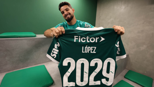Flaco López renova contrato com o Palmeiras (Foto: Cesar Greco/Palmeiras)