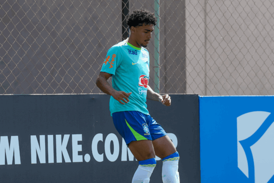 Luighi durante treino da Seleção Sub-20 em Atibaia (Foto: Nelson Terme/CBF)