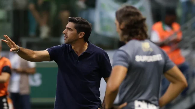 Abel e Zubeldia em duelo entre Palmeiras e São Paulo (Foto: Cesar Greco) 