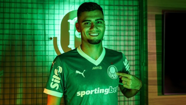 Apresentação de Andreas Pereira, novo atleta da SE Palmeiras, na Academia de Futebol, em São Paulo-SP. (Foto: Fabio Menotti/Palmeiras/by Canon)

