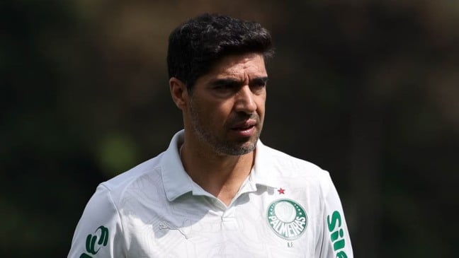 O técnico Abel Ferreira, da SE Palmeiras, durante treinamento, na Academia de Futebol. (Foto: Cesar Greco/Palmeiras)
