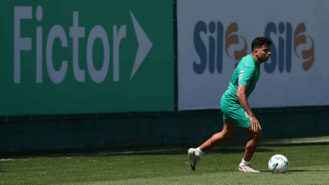 O jogador Bruno Rodrigues, da SE Palmeiras, durante treinamento, na Academia de Futebol. (Foto: Cesar Greco/Palmeiras/by Canon)
