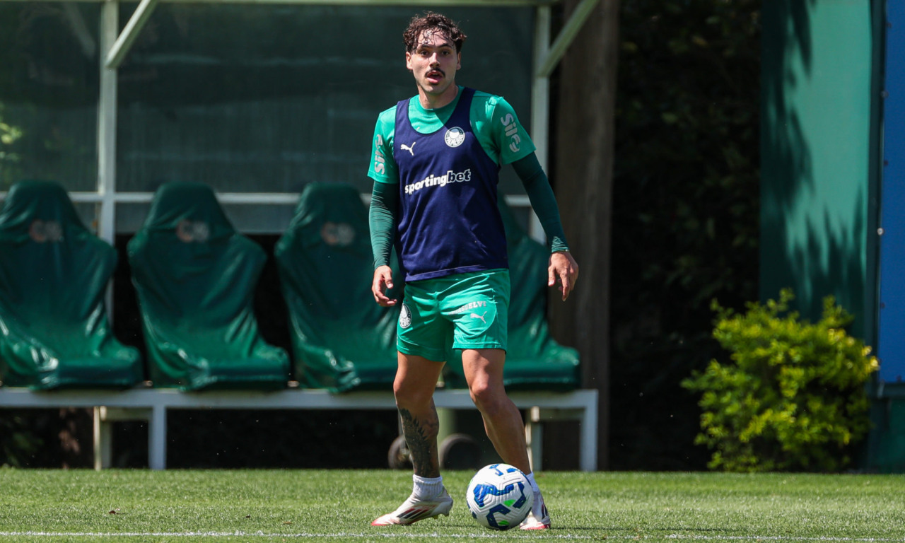 Os atletas da SE Palmeiras, durante treinamento na Academia de Futebol, em São Paulo-SP. (Foto: Fabio Menotti/Palmeiras/by Canon)