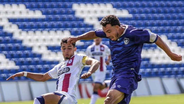 Jogador revelado no Palmeiras faz gol do meio-campo em Portugal