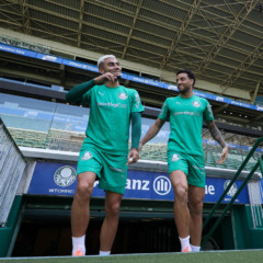 Andreas Pereira e Felipe Anderson (D), da SE Palmeiras, durante treinamento, na arena Allianz Parque. (Foto: Cesar Greco/Palmeiras/by Canon)