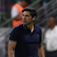 Abel Ferreira em jogo pelo Brasileirão. Foto: César Greco/Palmeiras