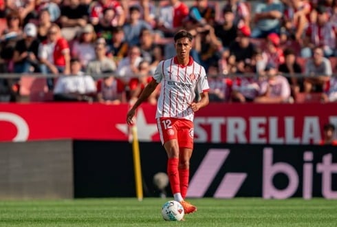 Vitor Reis em ação pelo Girona (Foto: Divulgação) 