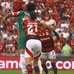 CBF divulga áudio de VAR de pênalti reclamado pelo Palmeiras contra Flamengo: 'Mão de referência. Não impacta'
