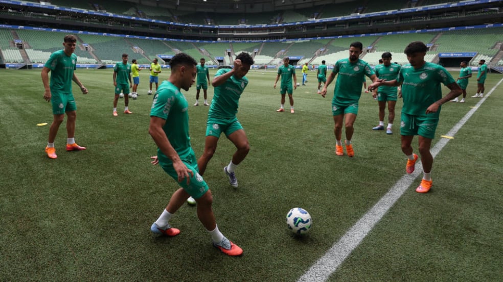 Os jogadores da SE Palmeiras, durante treinamento, na arena Allianz Parque. (Foto: Cesar Greco/Palmeiras/by Canon)