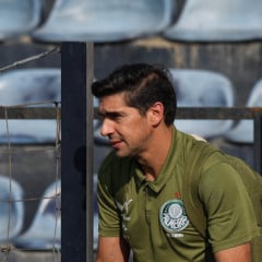 O técnico Abel Ferreira, da SE Palmeiras, durante treinamento, no estádio da Alianza Lima. (Foto: Cesar Greco/Palmeiras/by Canon)
