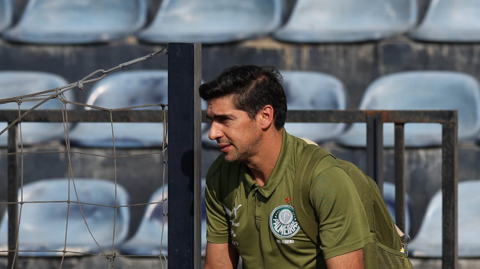 O técnico Abel Ferreira, da SE Palmeiras, durante treinamento, no estádio da Alianza Lima. (Foto: Cesar Greco/Palmeiras/by Canon) O técnico Abel Ferreira, da SE Palmeiras, durante treinamento, no estádio da Alianza Lima. (Foto: Cesar Greco/Palmeiras/by Canon)