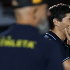 Abel Ferreira em jogo contra o Mirassol, no Maião. Foto: César Greco