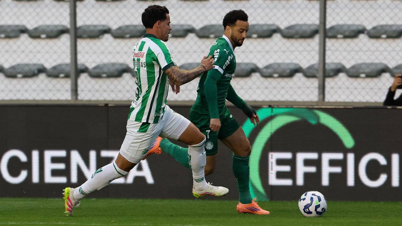 Felipe Anderson em ação pelo Palmeiras (Foto: Cesar Greco)