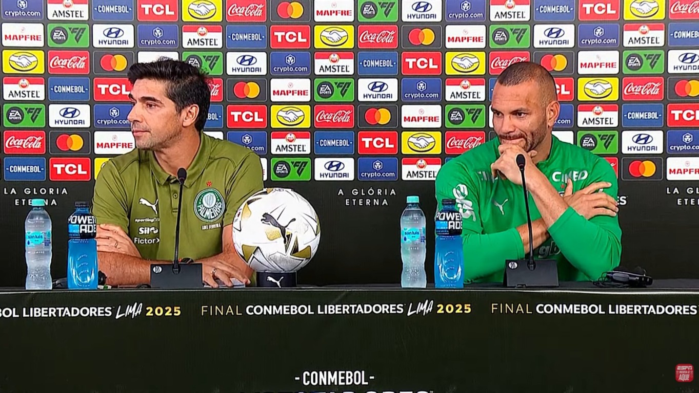 Abel e Weverton durante coletiva de imprensa (Foto: Divulgação / Conmebol) Abel e Weverton durante coletiva de imprensa (Foto: Divulgação / Conmebol)