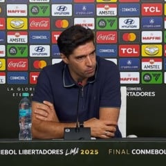 Abel Ferreira em coletiva de imprensa após a final da Libertadores (Foto: Reprodução / Conmebol) 