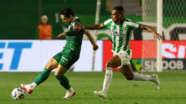 Raphael Veiga em ação pelo Palmeiras. Foto: César Greco/Palmeiras