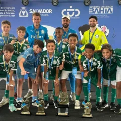 Sub-11 do Palmeiras em ação (Foto: Divulgação) 