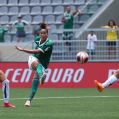 Palmeiras goleia Corinthians e larga em vantagem na final do Paulistão Feminino