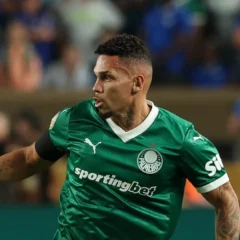 Palmeiras: Paulinho abrirá mão de parte das férias visando retorno no início de 2026