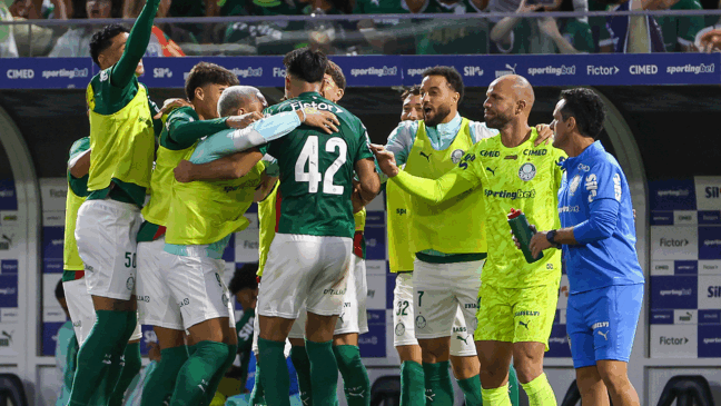 Palmeiras em ação na Arena Crefisa Barueri. Foto: Fábio Menotti/Palmeiras