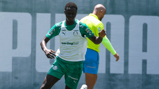 Koné em treinamento na Academia de Futebol. Foto: Fábio Menotti