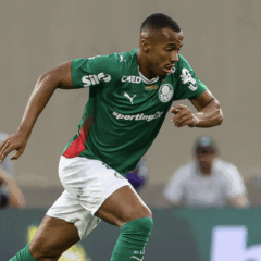 Marlon Freitas em a&ccedil;&atilde;o pelo Palmeiras (Foto: F&aacute;bio Menotti)
