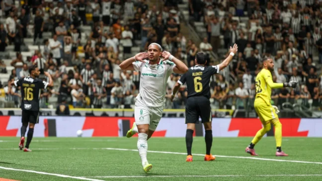 Vitor Roque foi o autor do segundo gol palmeirense (Foto: Fabio Menotti/Palmeiras/by Canon)
