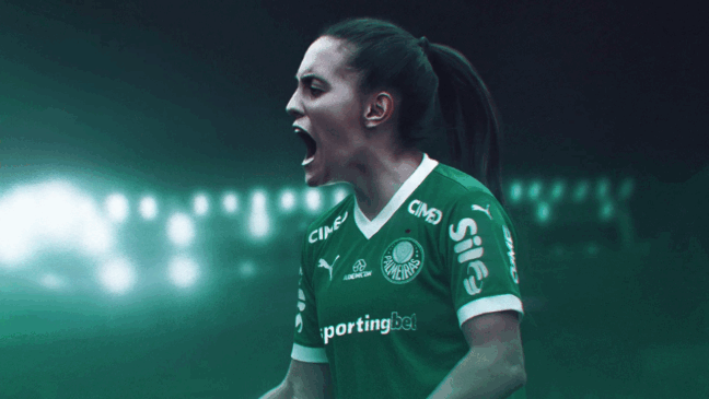 Lateral-esquerda Ana Guimarães chega para reforçar o time feminino