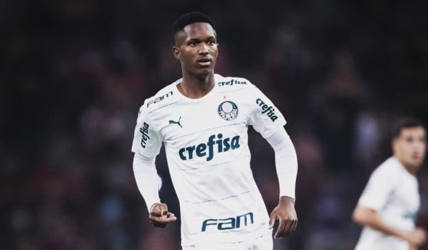 Palmeiras encaminha saída de atacante para Santa Clara, de Portugal