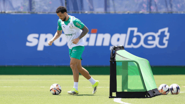 O jogador Felipe Anderson, da SE Palmeiras, durante treinamento, na Academia de Futebol. (Foto: Cesar Greco/Palmeiras/by Canon)
