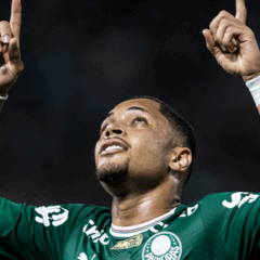 Vitor Roque em a&ccedil;&atilde;o pelo Palmeiras (foto: Jhony In&aacute;cio/Ag. Paulist&atilde;o)