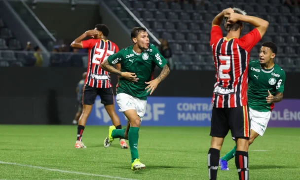 Palmeiras busca empate nos acréscimos contra São Paulo pelo Brasileiro Sub-20