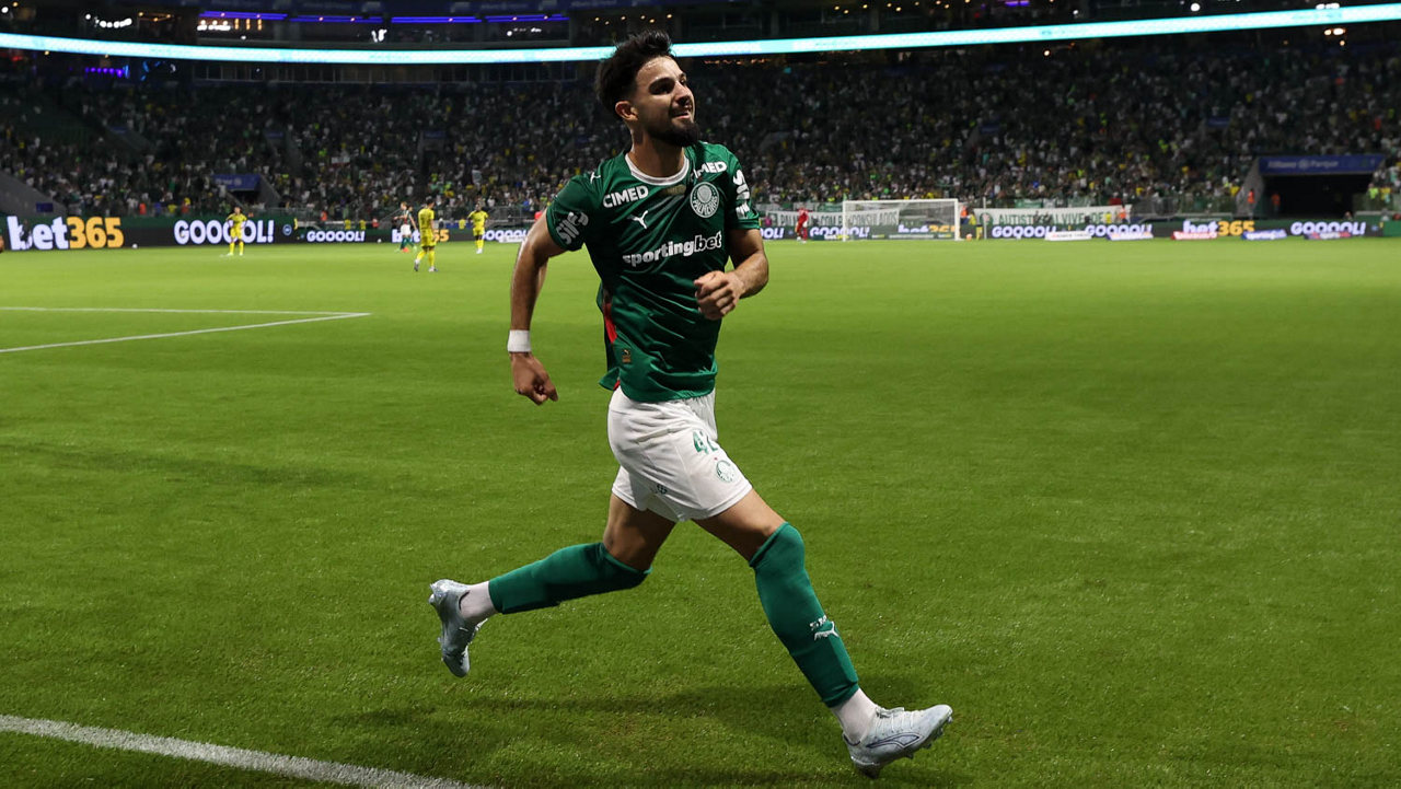 O jogador Flaco López, da SE Palmeiras, comemora seu gol contra a equipe do Mirassol FC, durante partida válida pela sexta rodada, do Campeonato Brasileiro, Série A, na arena Allianz Parque. (Foto: Cesar Greco/Palmeiras/by Canon)
O jogador Flaco López, da SE Palmeiras, comemora seu gol contra a equipe do Mirassol FC, durante partida válida pela sexta rodada, do Campeonato Brasileiro, Série A, na arena Allianz Parque. (Foto: Cesar Greco/Palmeiras/by Canon)
