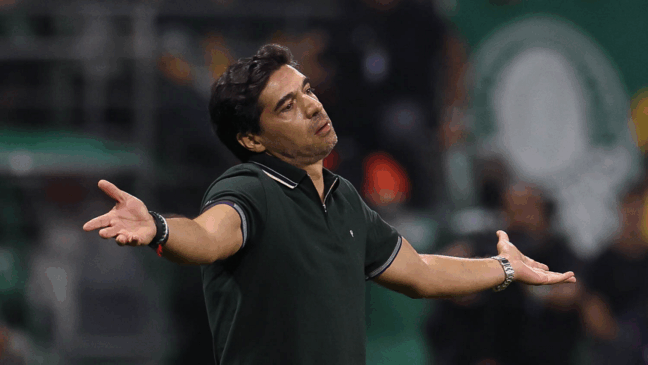 O técnico Abel Ferreira, da SE Palmeiras, em jogo contra a equipe do Botafogo FR, durante partida válida pela sétima rodada, do Campeonato Brasileiro, Série A, na arena Allianz Parque. (Foto: Cesar Greco/Palmeiras/by Canon)

