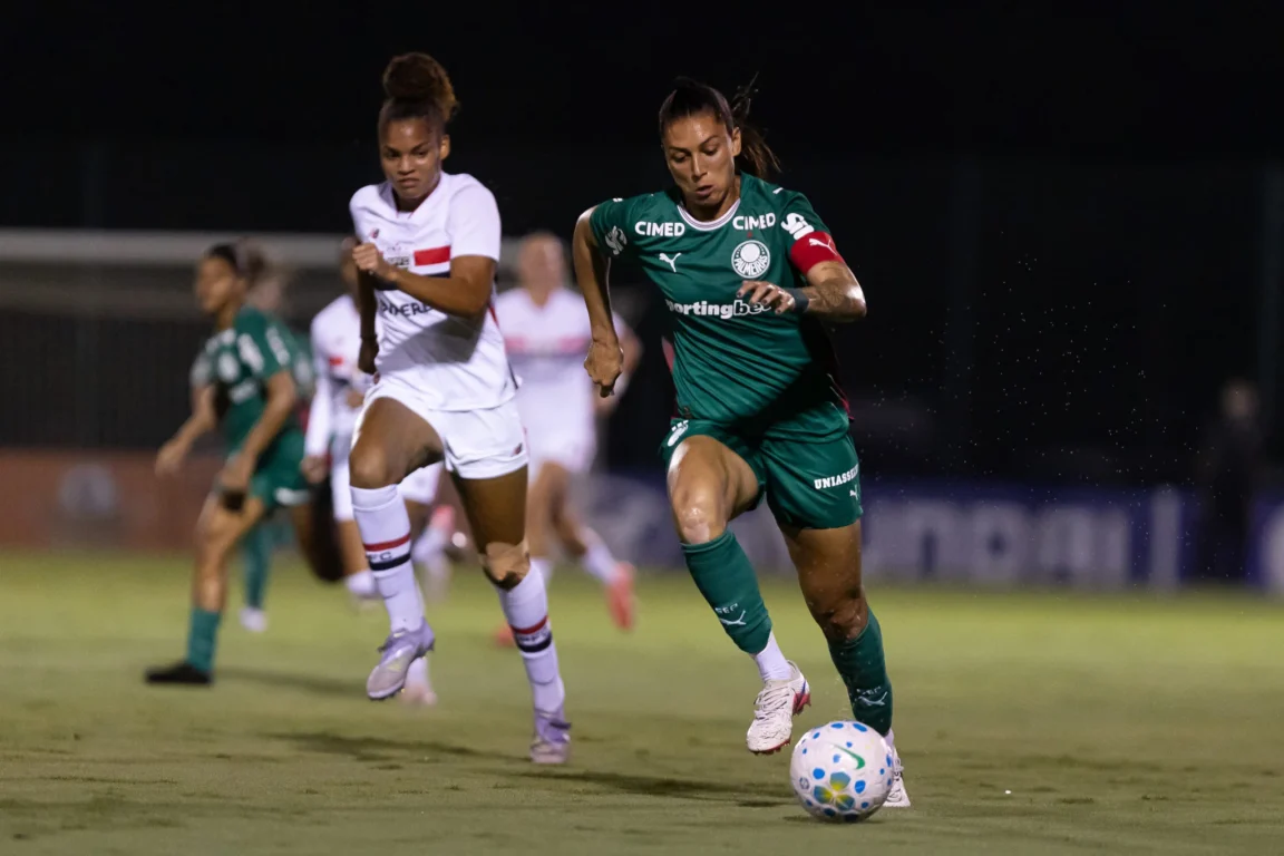 Palestrinas voltam a campo contra o Flamengo (Foto: Rebeca Reis/Staff Images Woman/CBF)
Palestrinas voltam a campo contra o Flamengo (Foto: Rebeca Reis/Staff Images Woman/CBF)