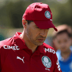 O t&eacute;cnico Abel Ferreira, da SE Palmeiras, durante treinamento, na Academia de Futebol. (Foto: Cesar Greco/Palmeiras/by Canon)
