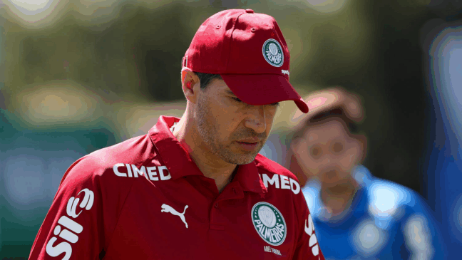 O técnico Abel Ferreira, da SE Palmeiras, durante treinamento, na Academia de Futebol. (Foto: Cesar Greco/Palmeiras/by Canon)
