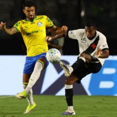 Jeft&eacute; disputa jogada com Tch&ecirc; Tch&ecirc; durante Vasco e Palmeiras (Foto: Cesar Greco/Palmeiras)