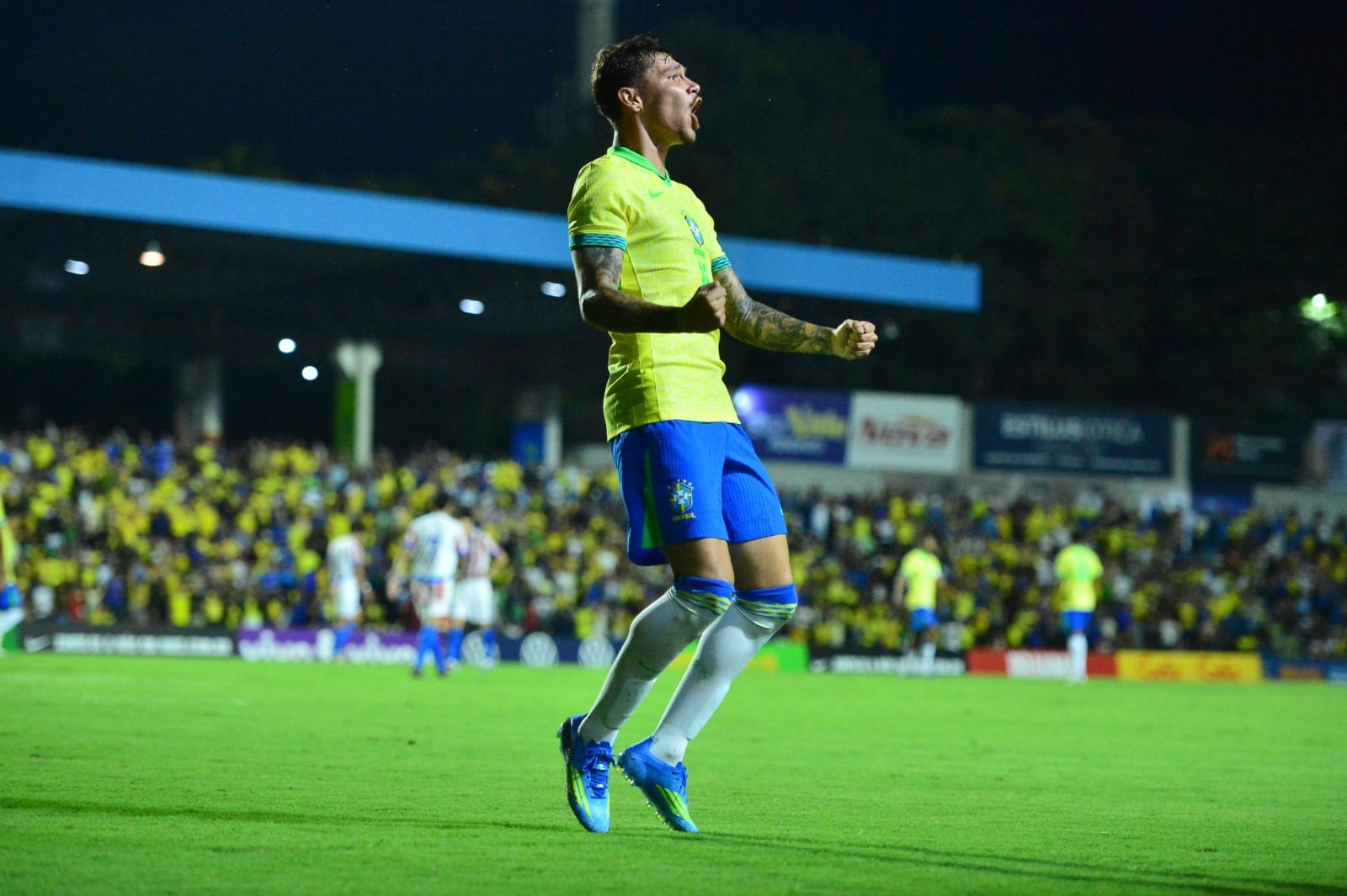 Dupla do Palmeiras sai do banco e é decisiva em vitória da Seleção Brasileira Dupla do Palmeiras sai do banco e é decisiva em vitória da Seleção Brasileira