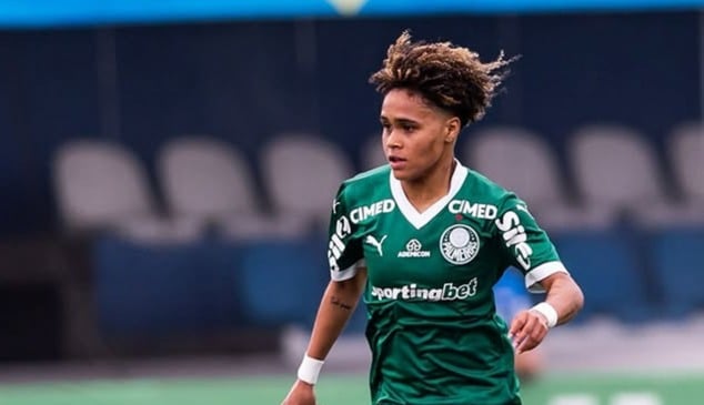 Greicy retorna da Seleção Colombiana e projeta retomada do Palmeiras no Brasileirão