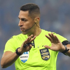 O arbitro Rodrigo Jose Pereira de Lima em jogo do Palmeiras. Foto: C&eacute;sar Greco/Palmeiras