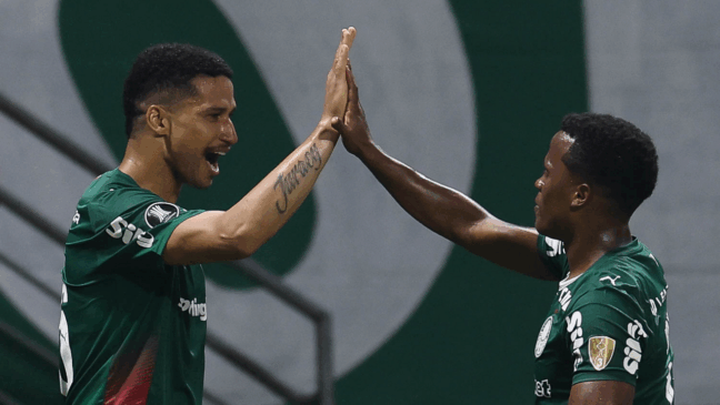 O jogador Murilo, da SE Palmeiras, comemora seu gol contra a equipe do C Sporting Cristal, durante partida válida pela fase de grupos, da Conmebol Libertadores, na arena Allianz Parque. (Foto: Cesar Greco/Palmeiras/by Canon)
